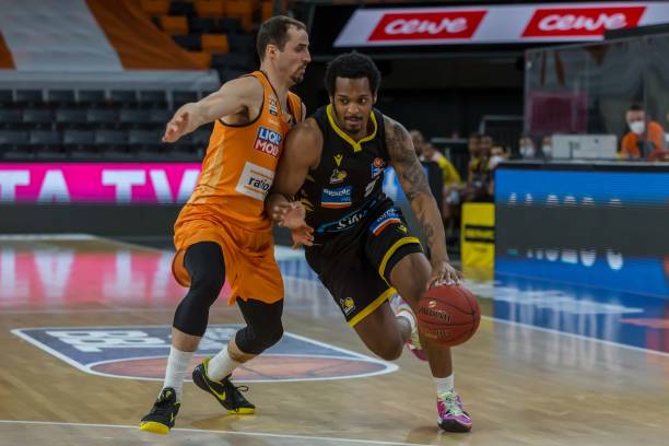 国足必将在 国足必将在